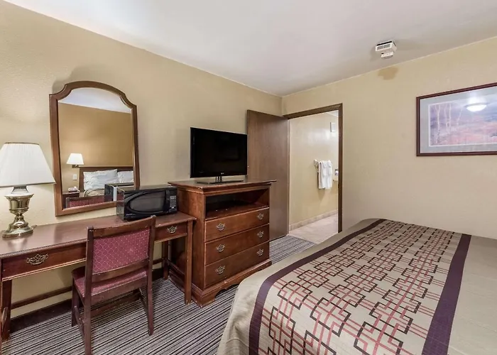 Rodeway West 3* Columbus