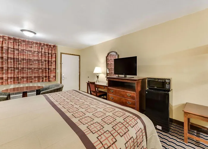 Inn Rodeway West