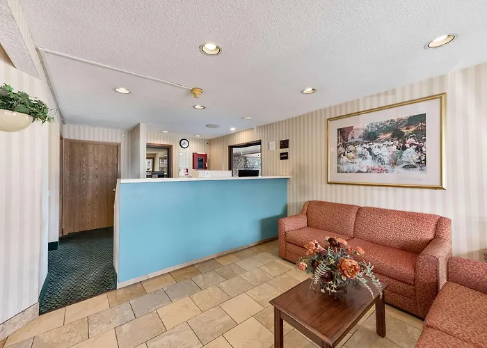Inn Rodeway West