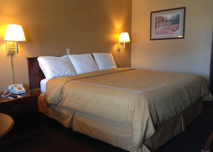 Inn Rodeway West 3*