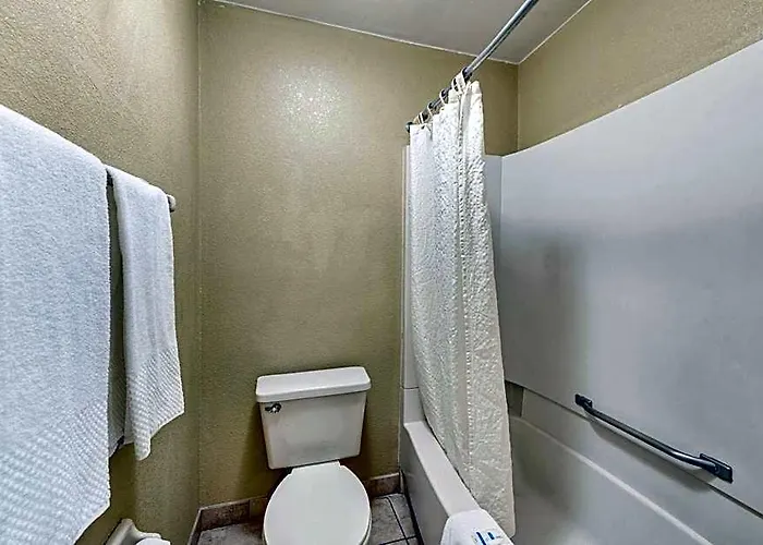 Rodeway West 3* Columbus
